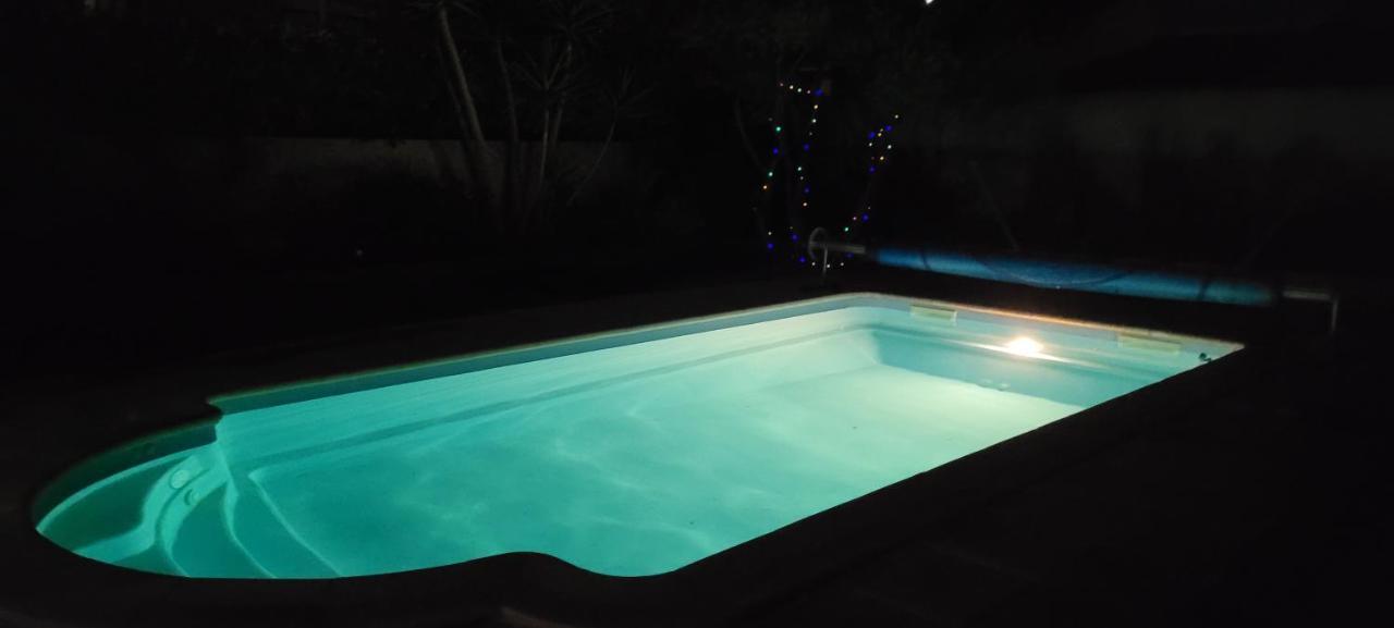 Studio Tranquillo Avec Piscine Et Salle De Sport Istres Exterior photo